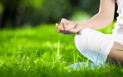Spring is Around the Corner – Move Your Yoga Practice Outdoors!